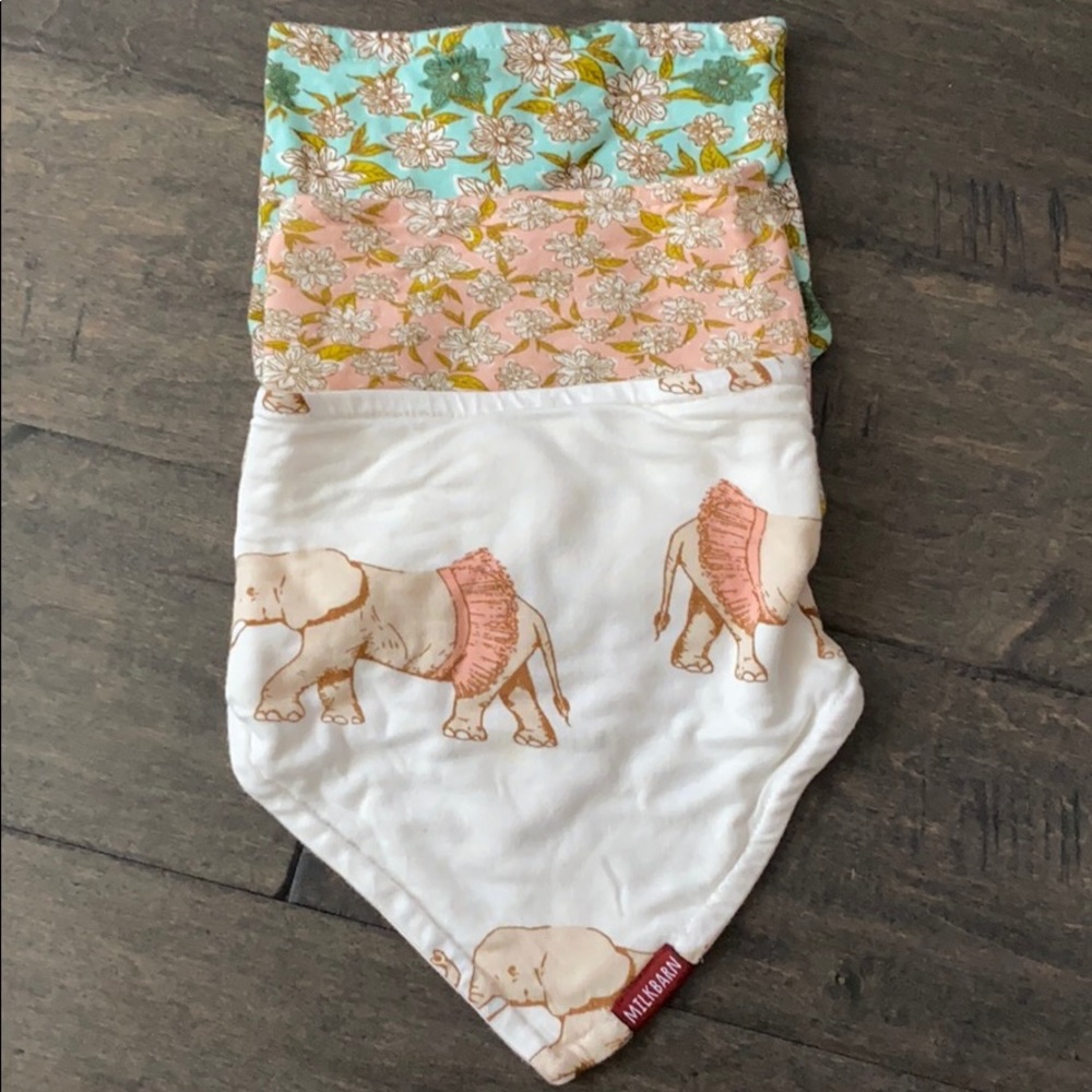 Milkbarn Kerchief Bibs